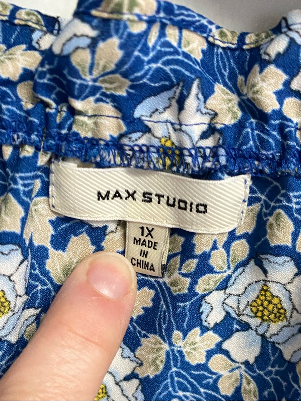 MAX STUDIO TOP - 1X - Picture 8 of 8